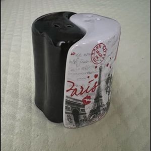 COPY - Salt and Pepper Shaker from Paris